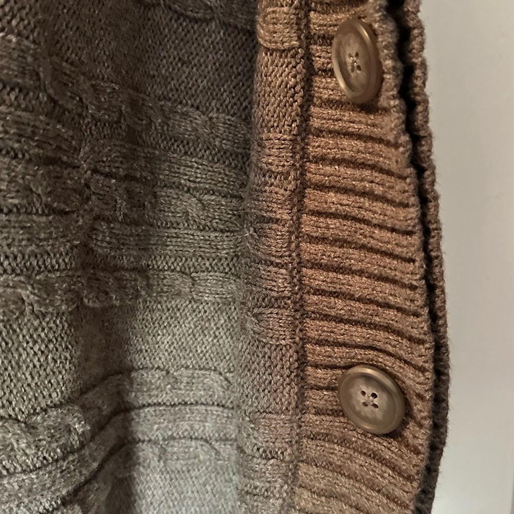 Banana Republic knit poncho // Like new - Picture 6 of 6